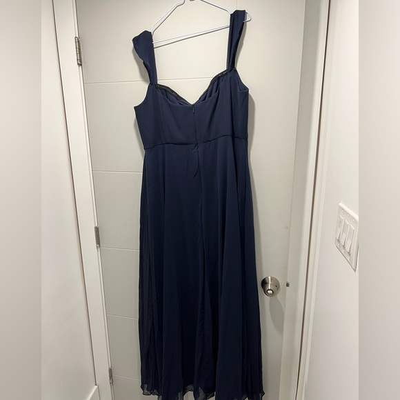 Women evening gown - Picture 2 of 5